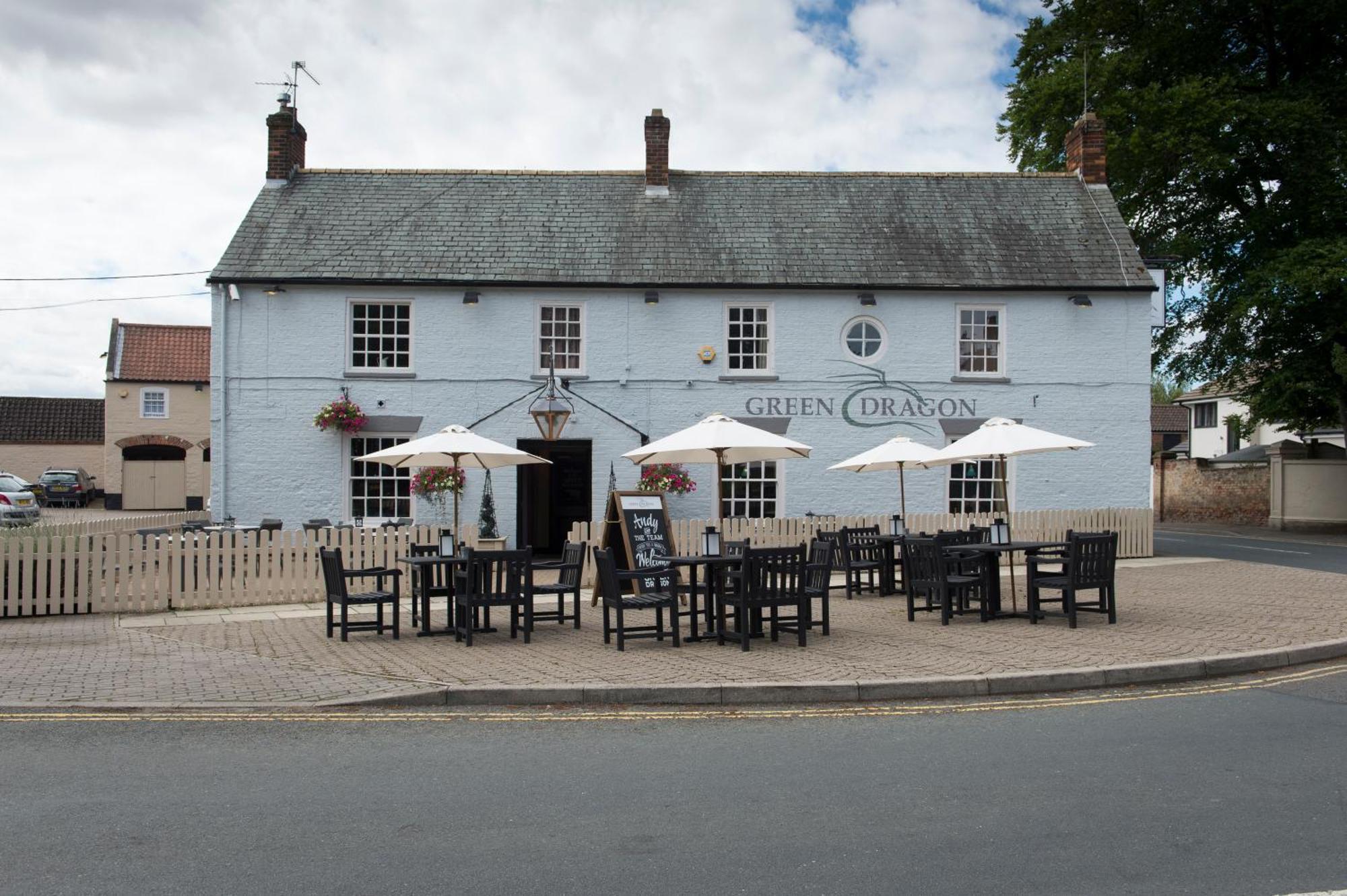 Green Dragon, Welton By Marston'S Inns South Cave Kültér fotó