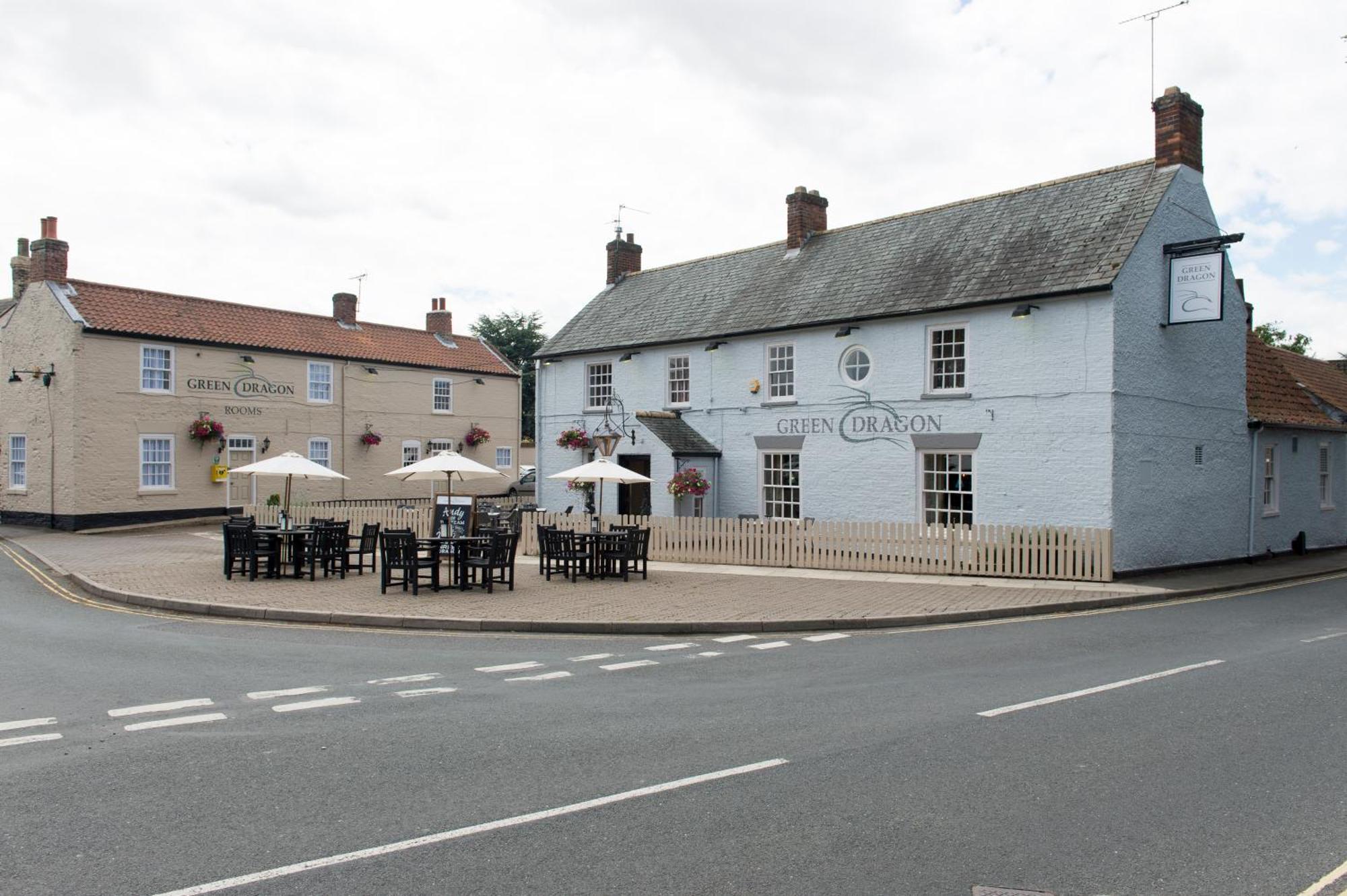 Green Dragon, Welton By Marston'S Inns South Cave Kültér fotó