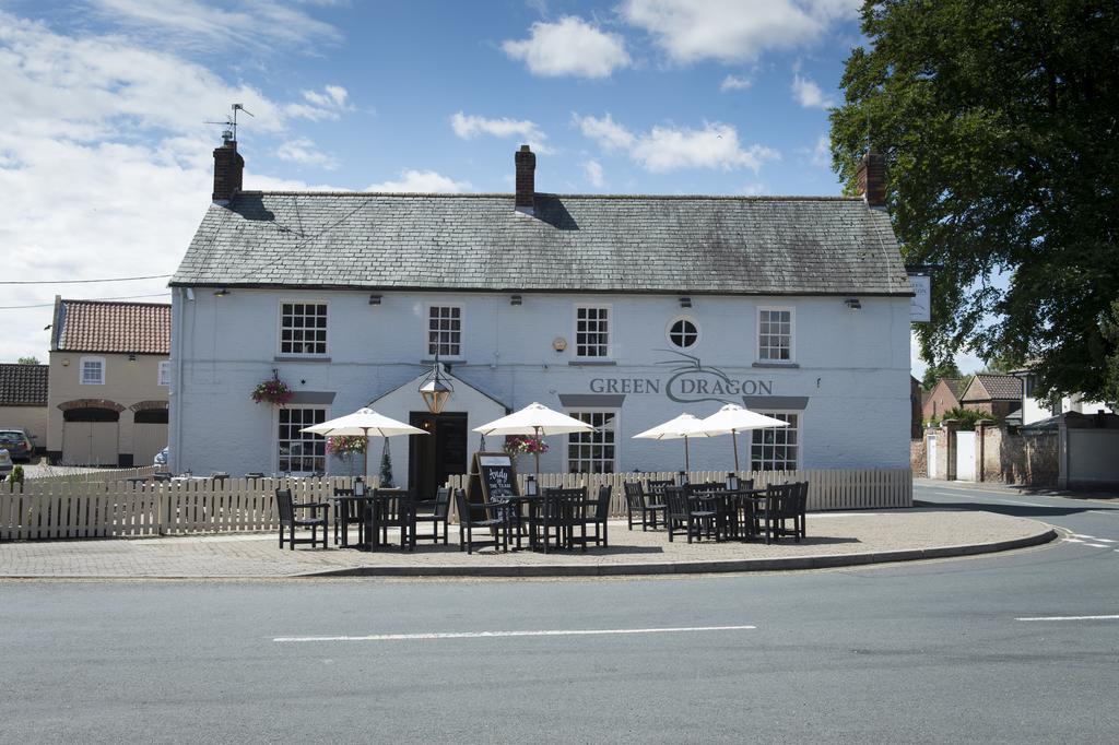 Green Dragon, Welton By Marston'S Inns South Cave Kültér fotó